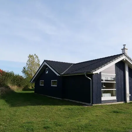 Feriehus With Private Sauna And Loft *